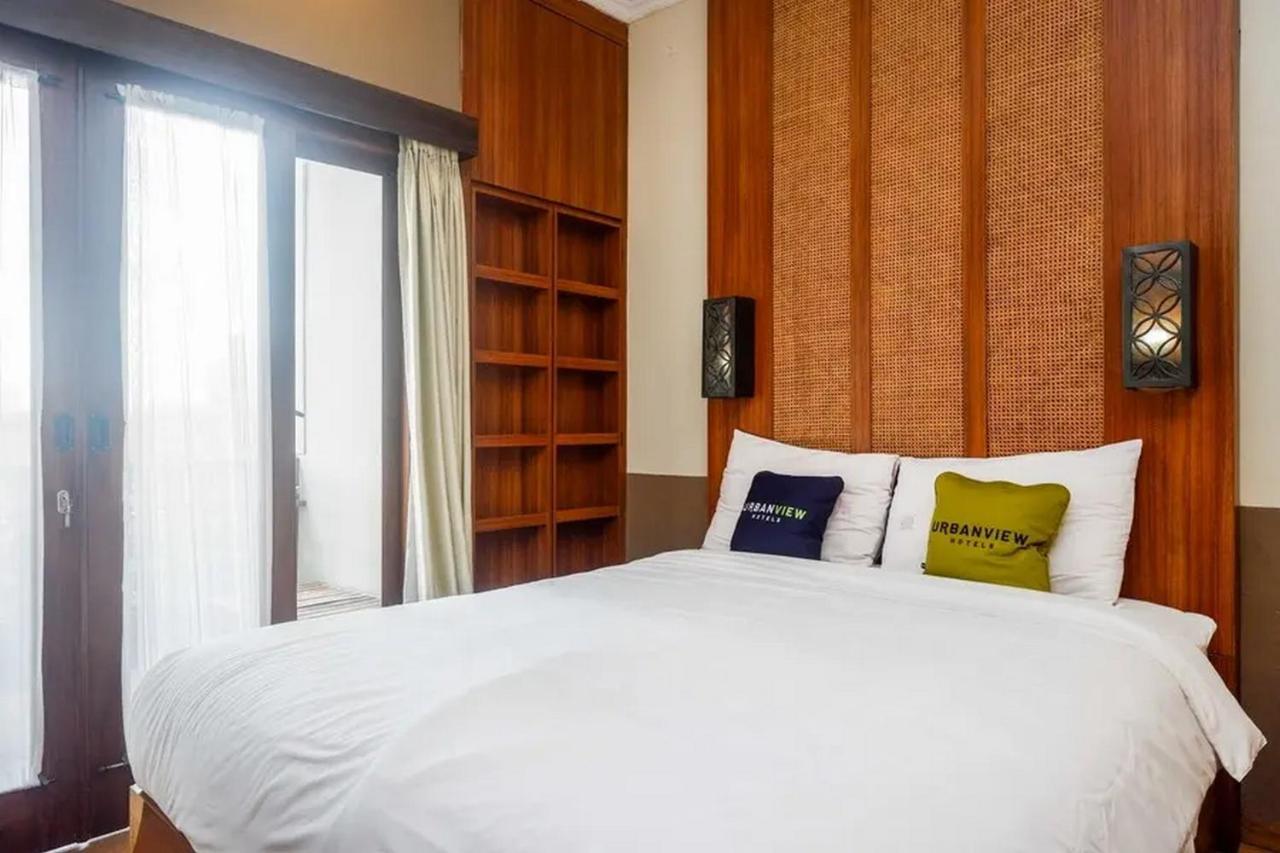 Urbanview Rumah Kandjani Yogyakarta Kejayan Exterior foto
